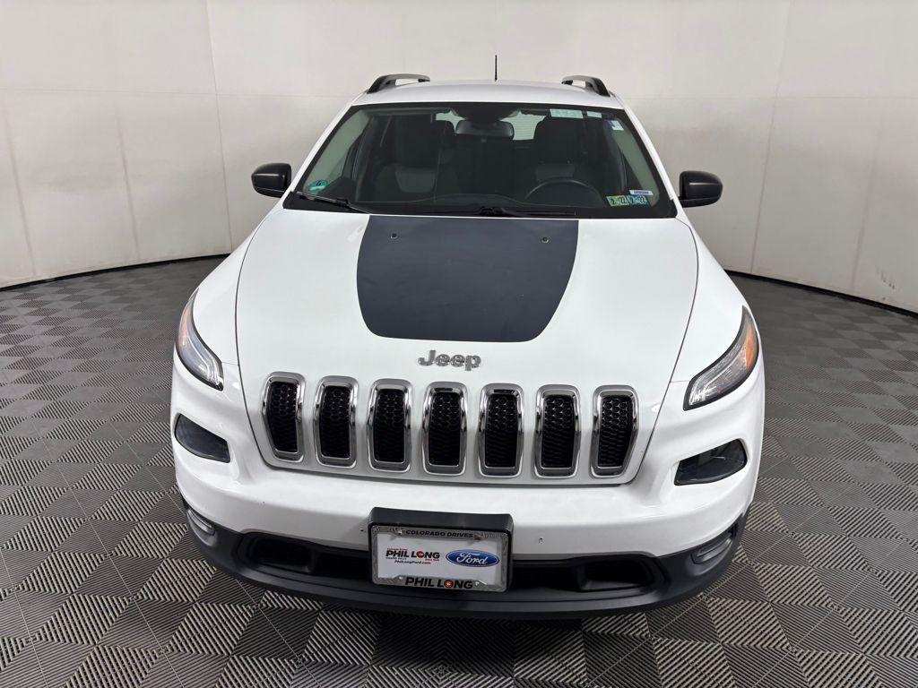 used 2015 Jeep Cherokee car, priced at $11,499