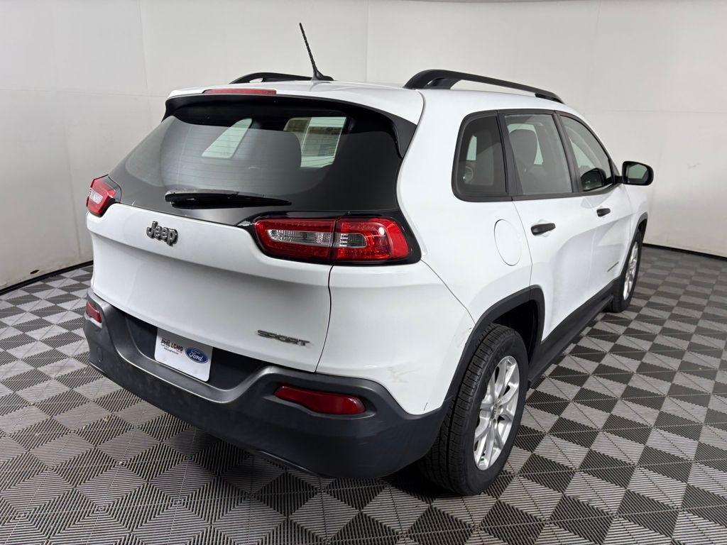 used 2015 Jeep Cherokee car, priced at $11,499