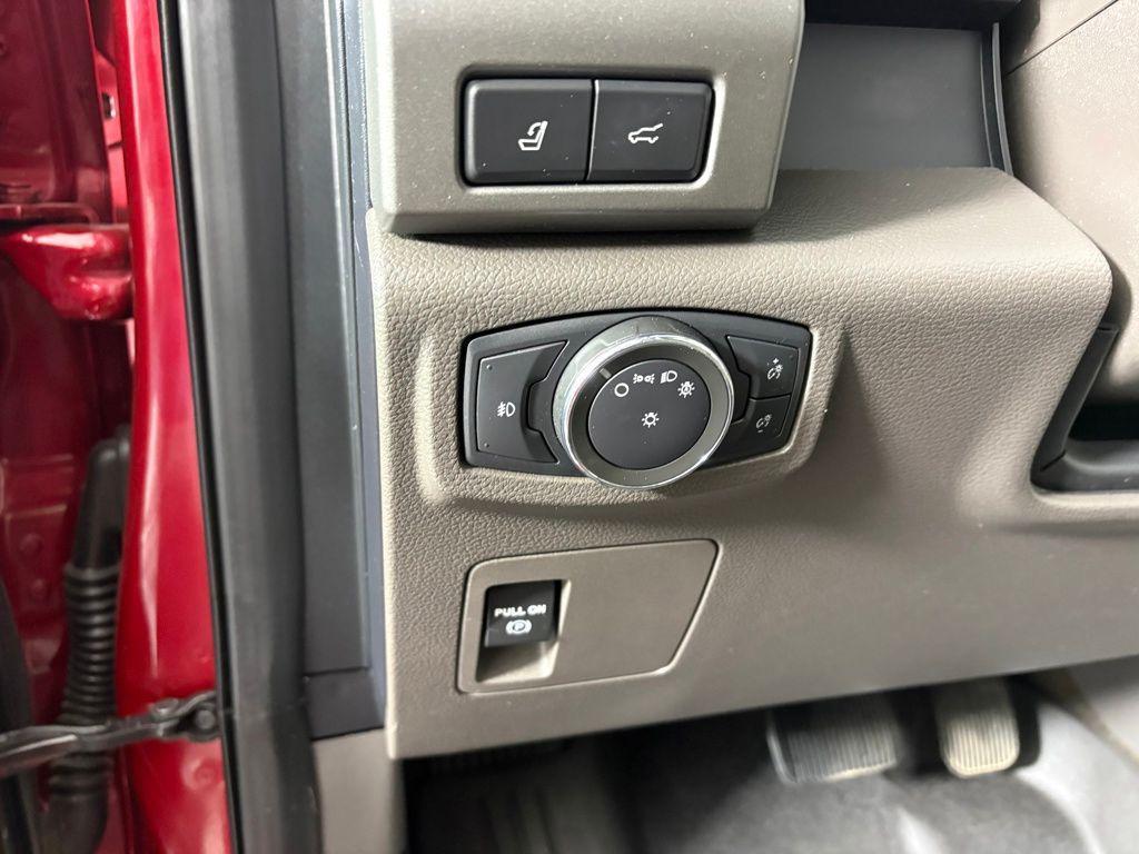 used 2021 Ford Expedition car, priced at $37,995