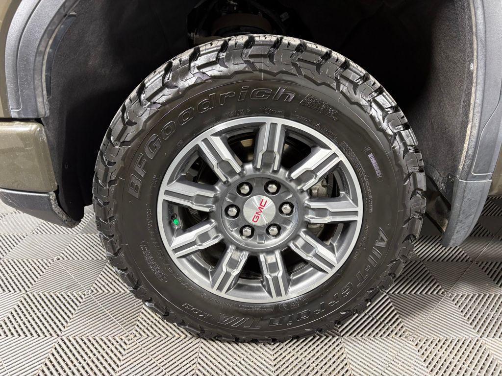 used 2024 GMC Sierra 1500 car, priced at $55,899