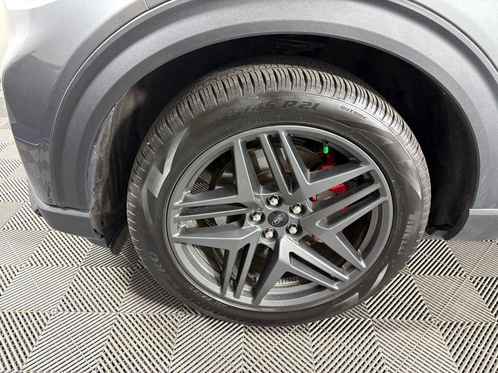 used 2025 Ford Explorer car, priced at $39,995