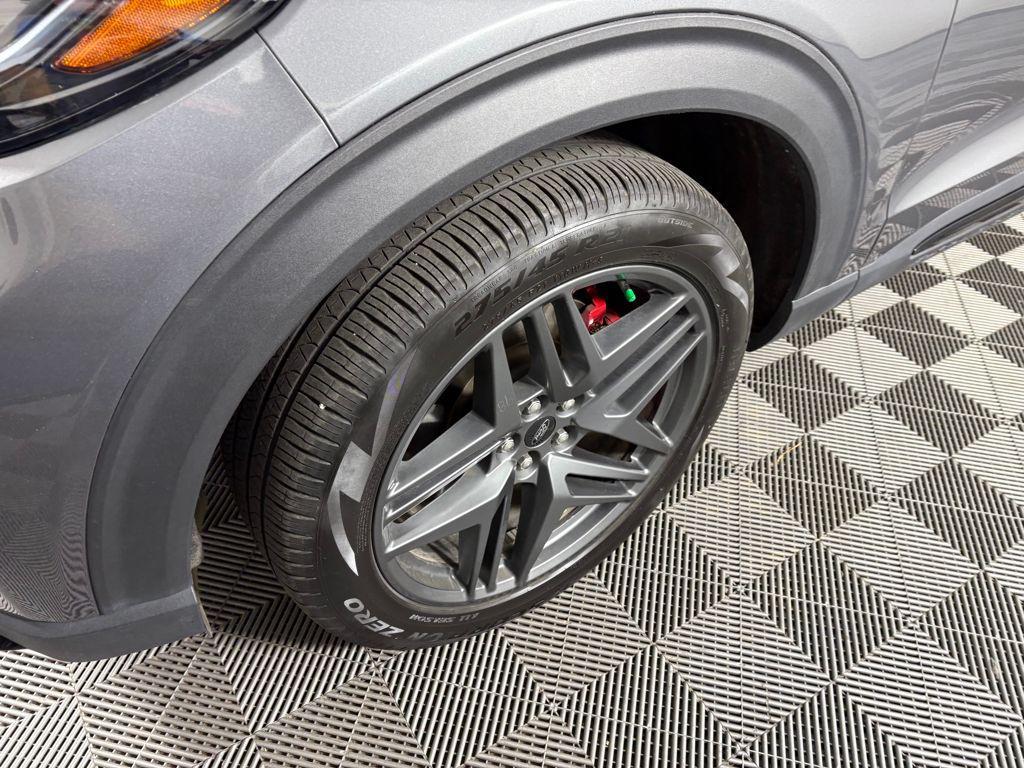 used 2025 Ford Explorer car, priced at $39,995