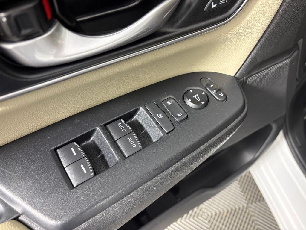 used 2022 Honda CR-V car, priced at $28,999