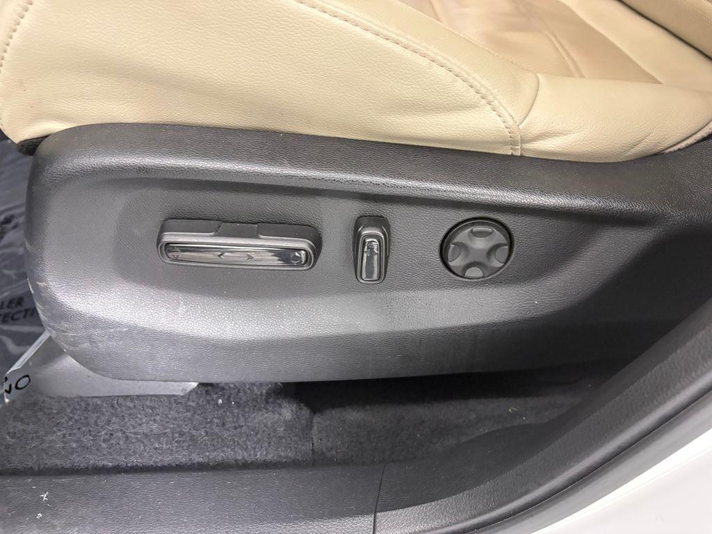 used 2022 Honda CR-V car, priced at $28,999