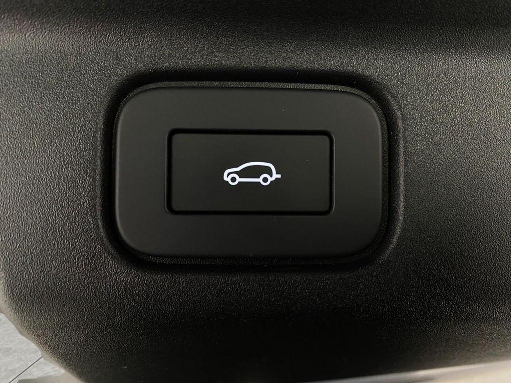 new 2025 Land Rover Range Rover car, priced at $149,050