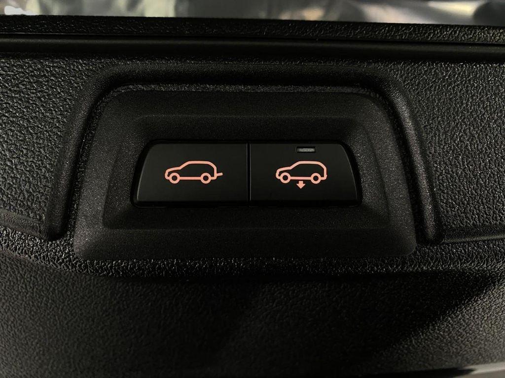 new 2026 BMW X7 car, priced at $91,655