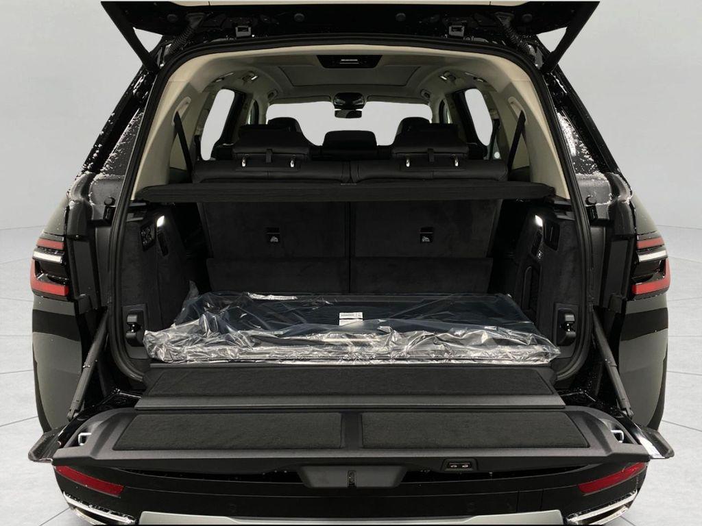new 2026 BMW X7 car, priced at $91,655