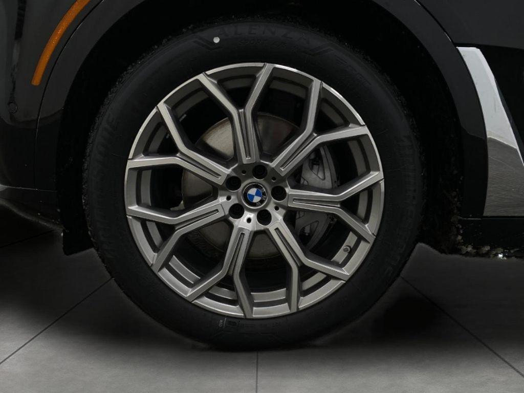new 2026 BMW X7 car, priced at $91,655