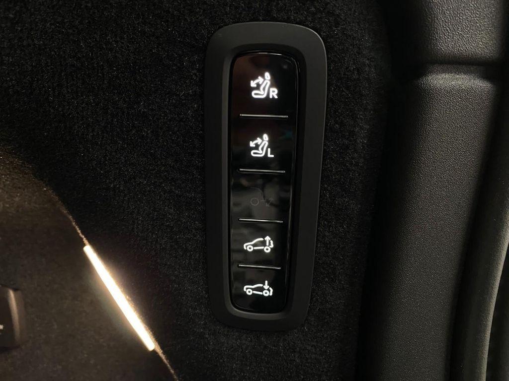 new 2025 Volvo EX90 car, priced at $78,153