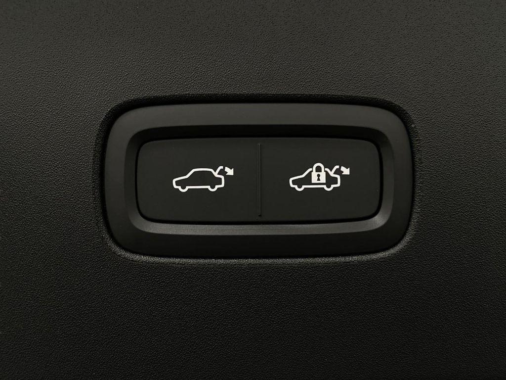 new 2025 Volvo EX90 car, priced at $78,153