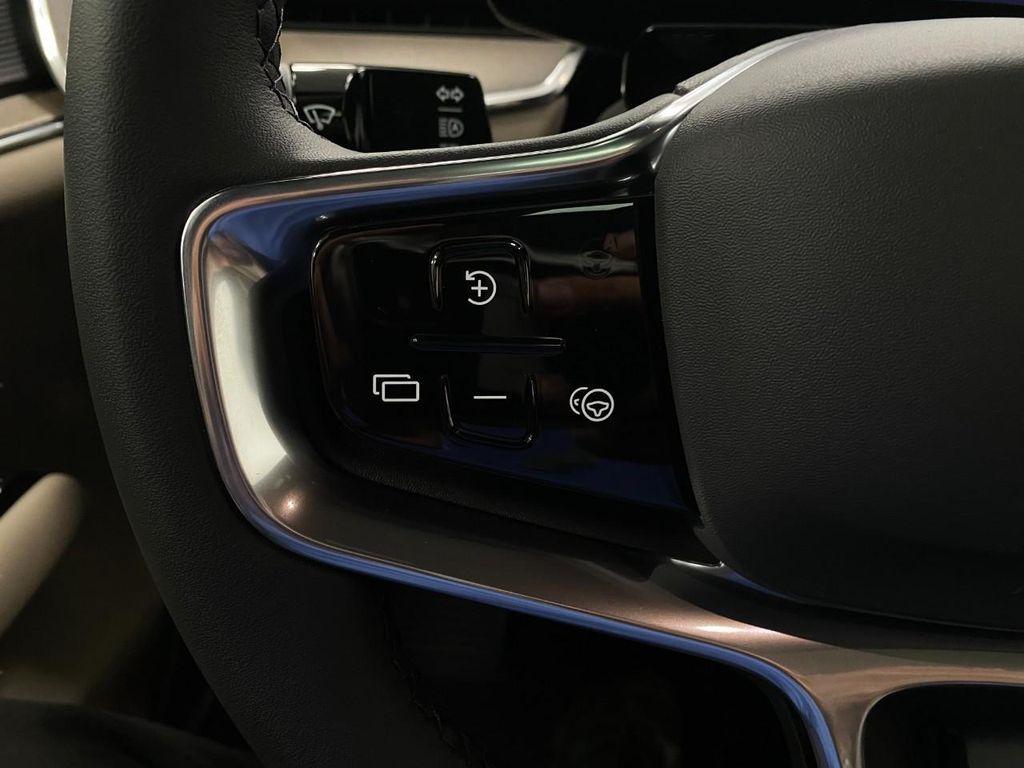 new 2025 Volvo EX90 car, priced at $78,153