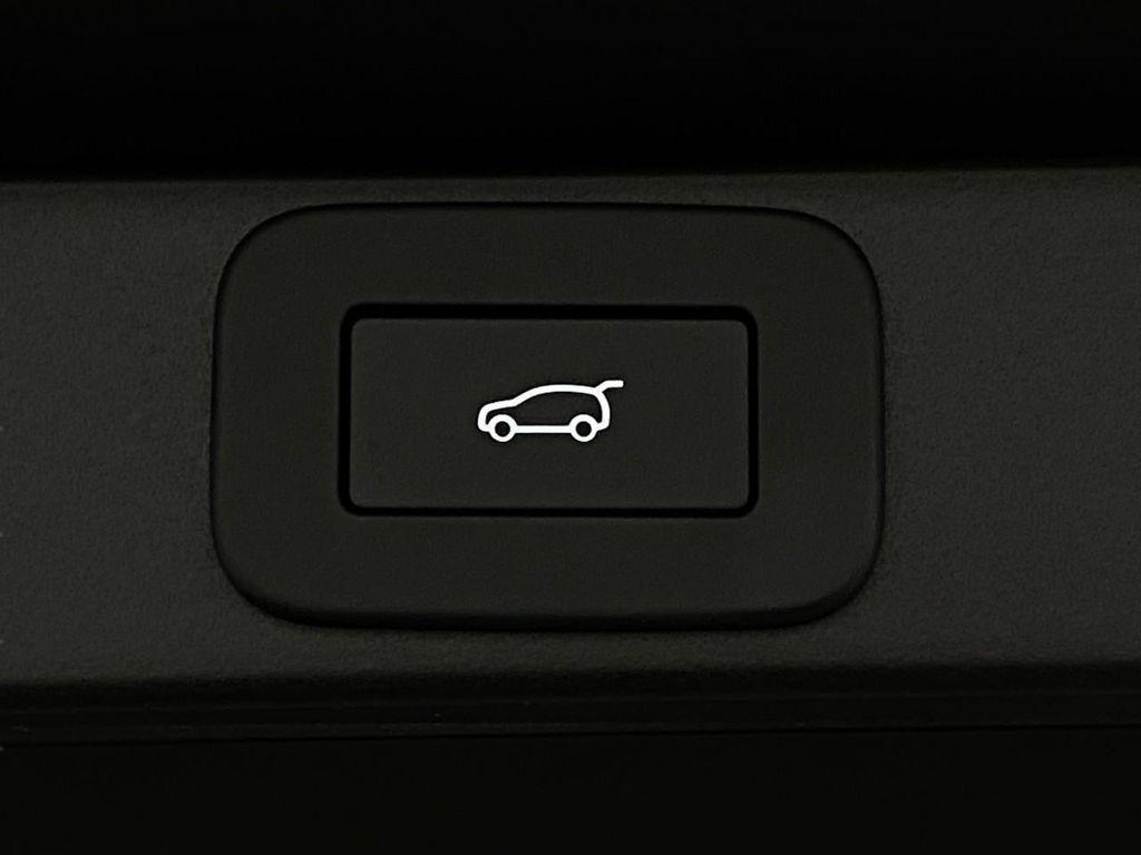 new 2025 Land Rover Range Rover car, priced at $186,920