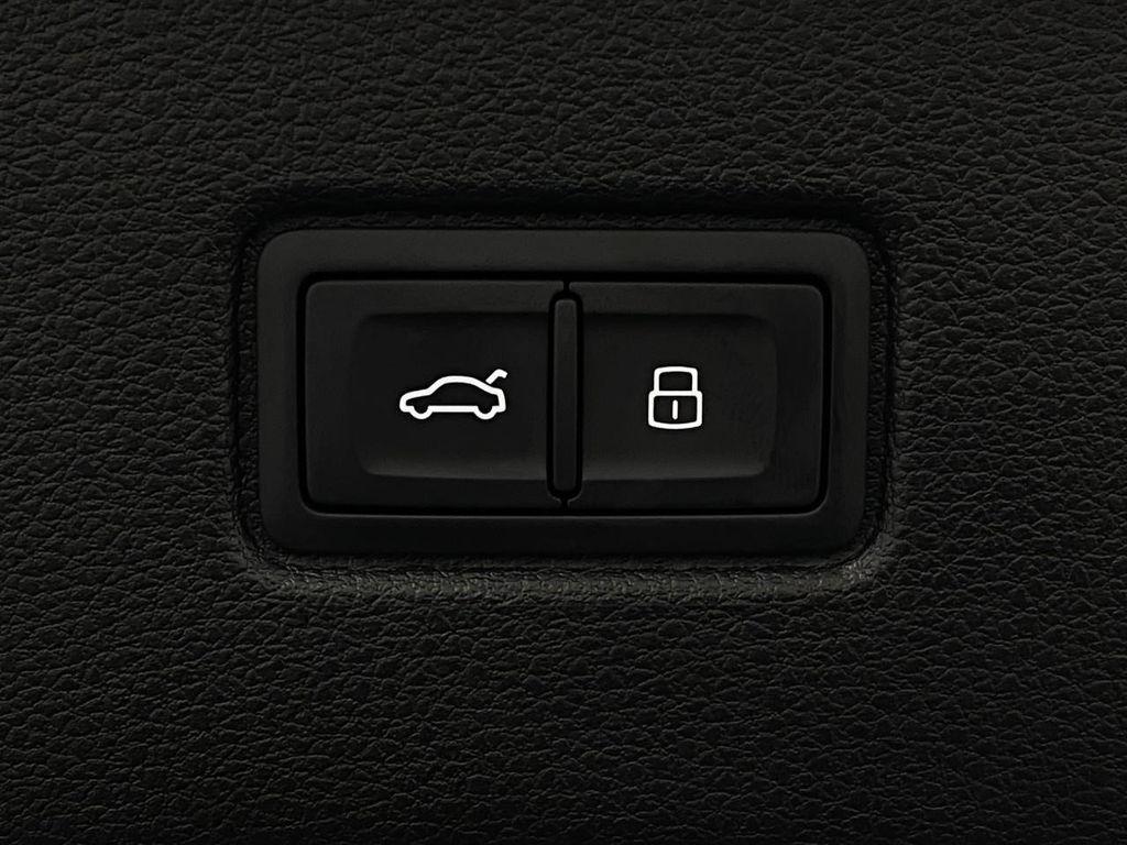 new 2026 Audi Q7 car, priced at $77,292