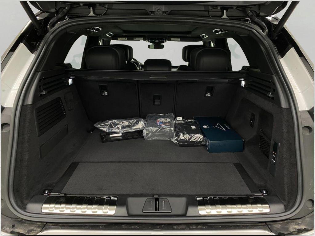 new 2025 Land Rover Range Rover Sport car, priced at $137,670