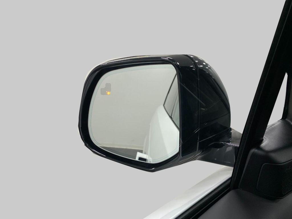 new 2025 Land Rover Range Rover Sport car, priced at $137,670