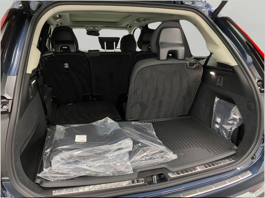 new 2026 Volvo XC90 Plug-In Hybrid car, priced at $81,875