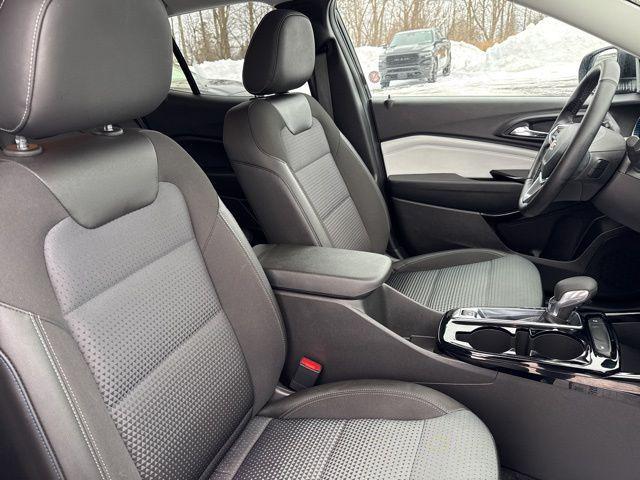 used 2025 Chevrolet Trax car, priced at $20,995