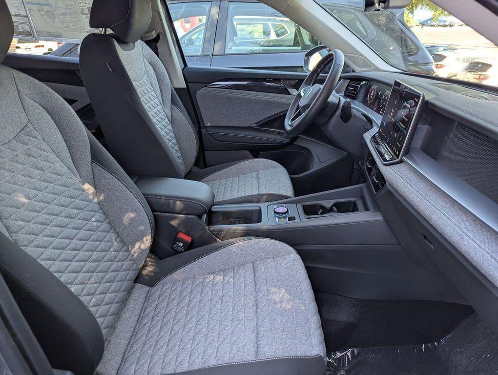 new 2025 Volkswagen Tiguan car, priced at $32,382