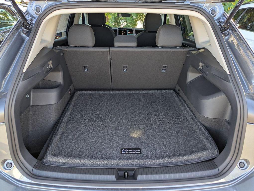 new 2025 Volkswagen Tiguan car, priced at $32,382