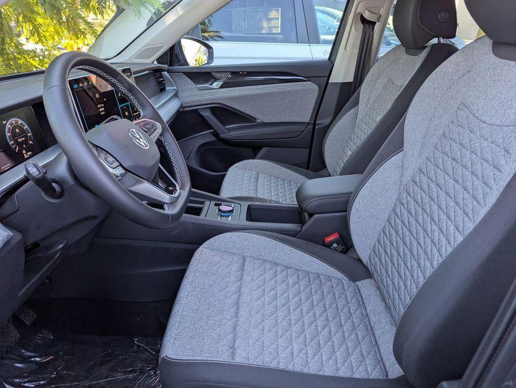 new 2025 Volkswagen Tiguan car, priced at $32,382