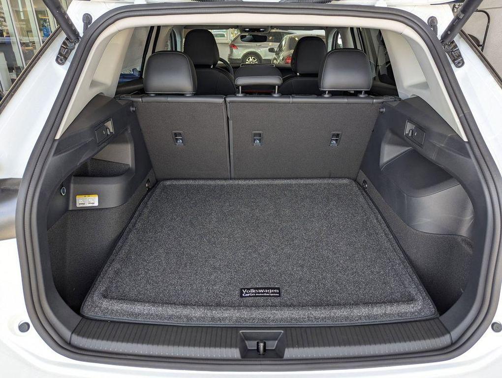 new 2025 Volkswagen Tiguan car, priced at $34,421