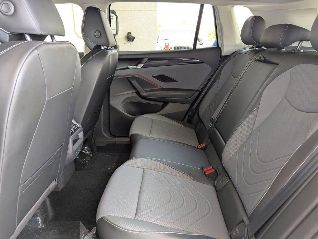 new 2025 Volkswagen Tiguan car, priced at $34,421