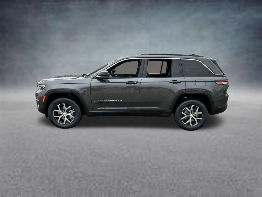 new 2025 Jeep Grand Cherokee car, priced at $41,624