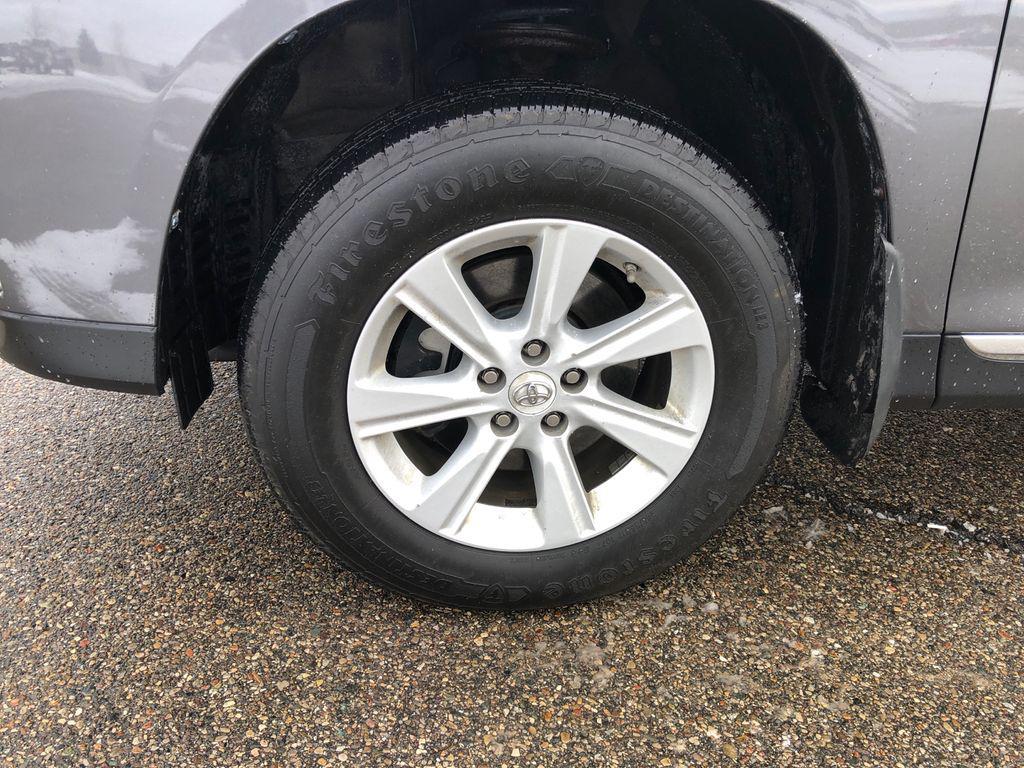 used 2013 Toyota Highlander car, priced at $13,968