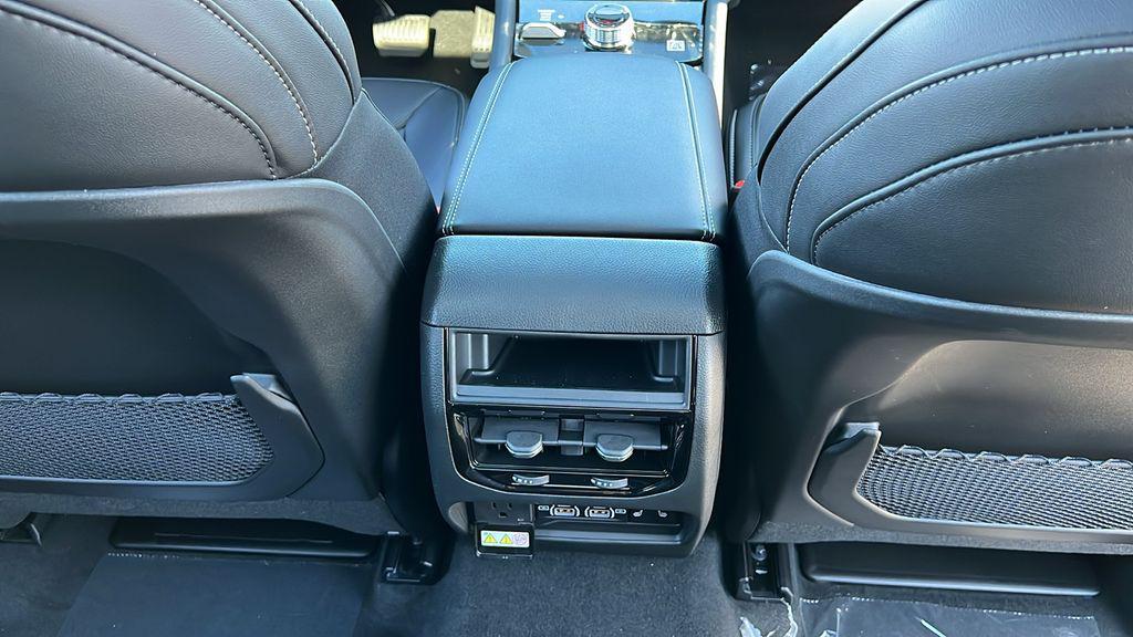 new 2025 Jeep Grand Cherokee car