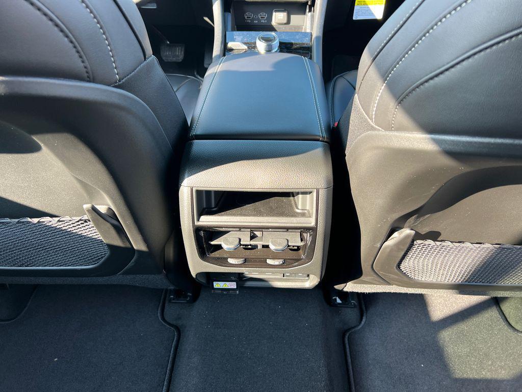 new 2026 Jeep Grand Cherokee car, priced at $38,873