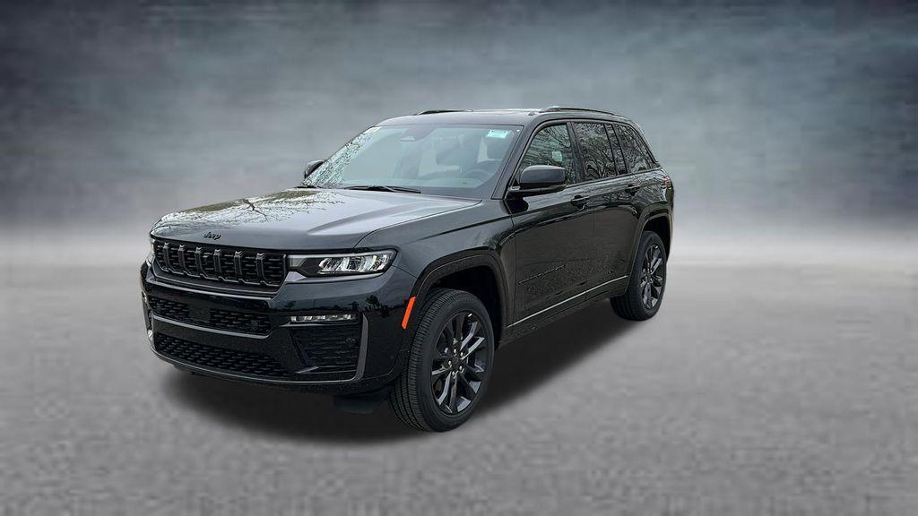 new 2026 Jeep Grand Cherokee car, priced at $44,925