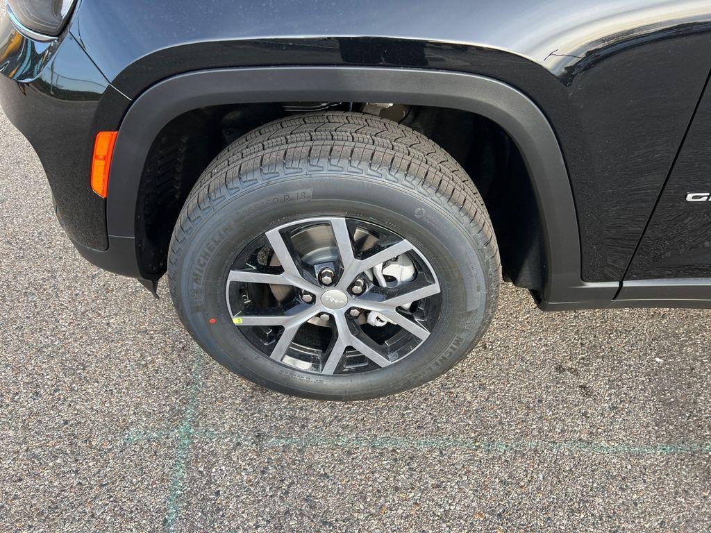 new 2025 Jeep Grand Cherokee car, priced at $41,624