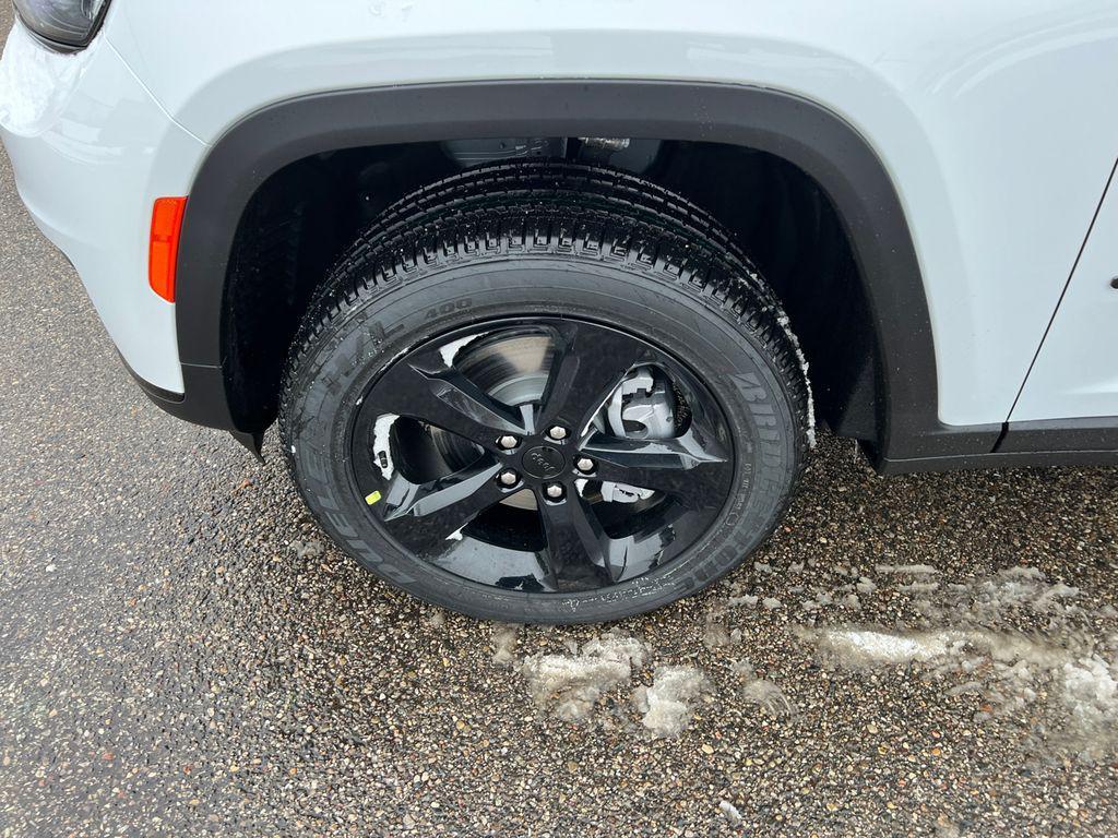 new 2025 Jeep Grand Cherokee L car, priced at $43,440