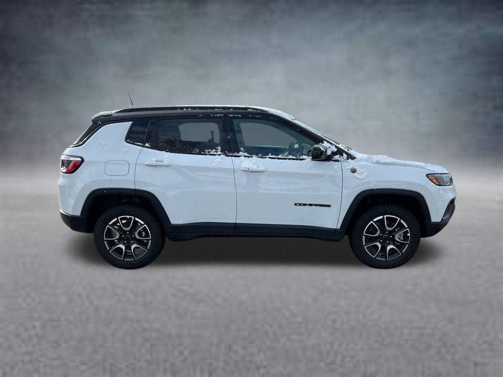 new 2026 Jeep Compass car, priced at $29,390
