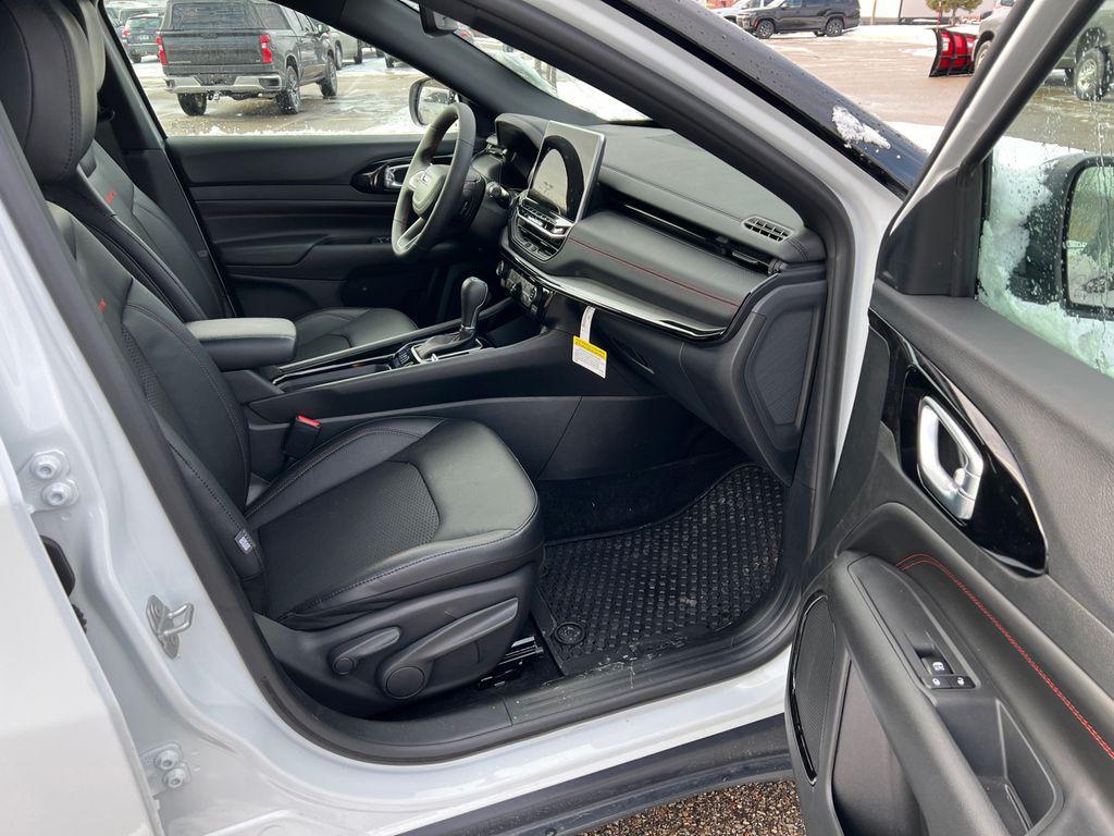 new 2026 Jeep Compass car, priced at $29,390