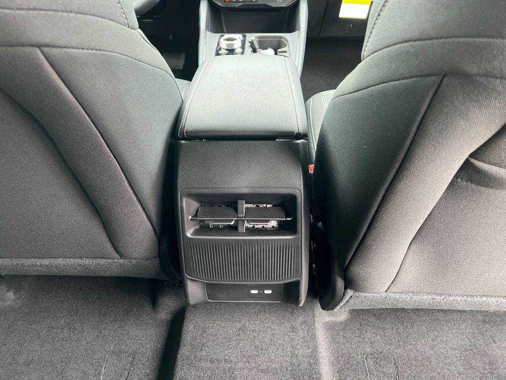 new 2026 Jeep Cherokee car, priced at $35,998