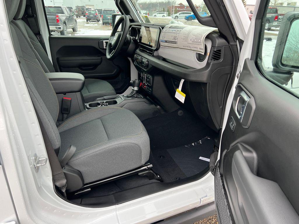 new 2026 Jeep Wrangler car, priced at $46,553