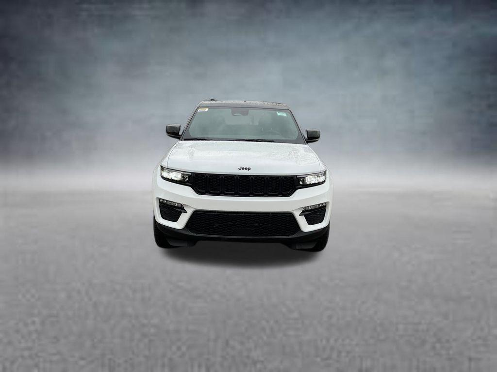 new 2025 Jeep Grand Cherokee car, priced at $41,549