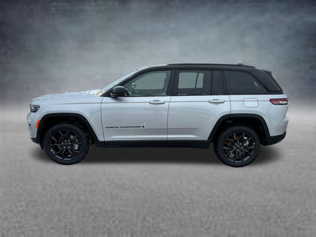 new 2025 Jeep Grand Cherokee car, priced at $43,273