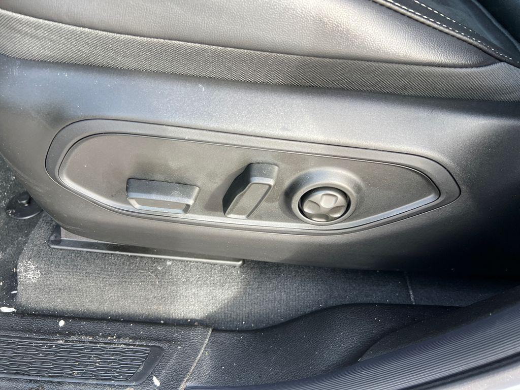 new 2026 Jeep Grand Cherokee car, priced at $38,915