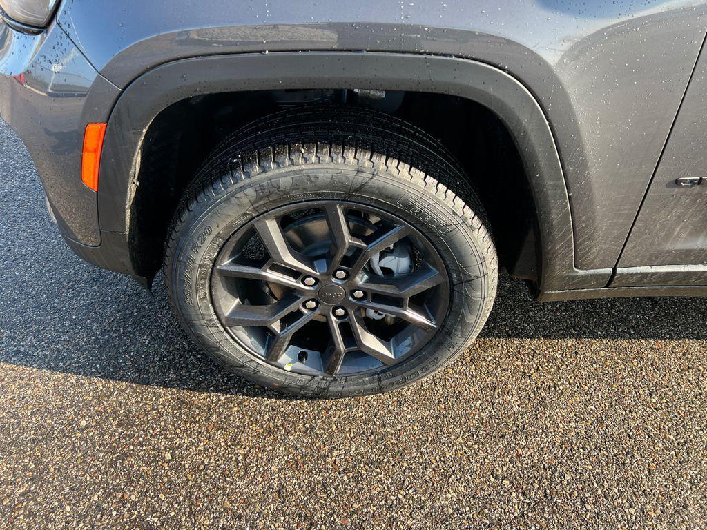 new 2025 Jeep Grand Cherokee car