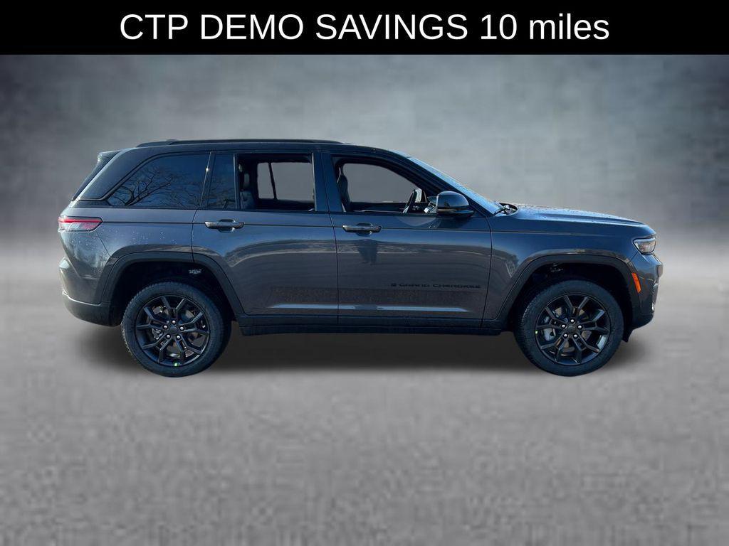 new 2025 Jeep Grand Cherokee car