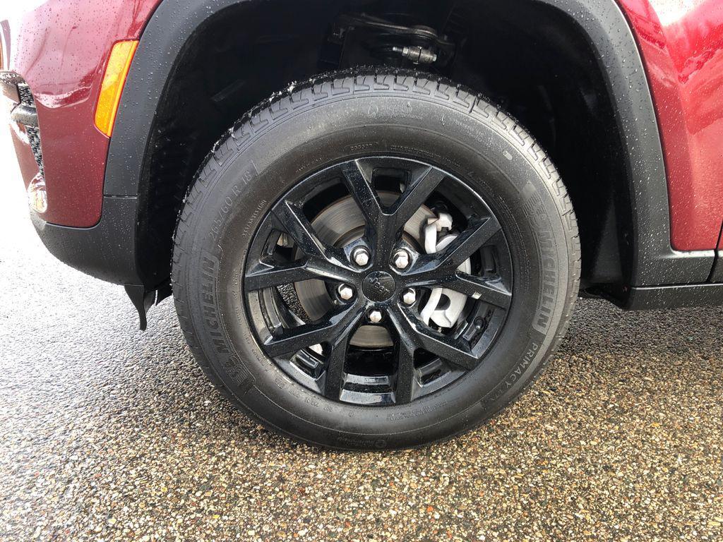 used 2024 Jeep Grand Cherokee car, priced at $33,088