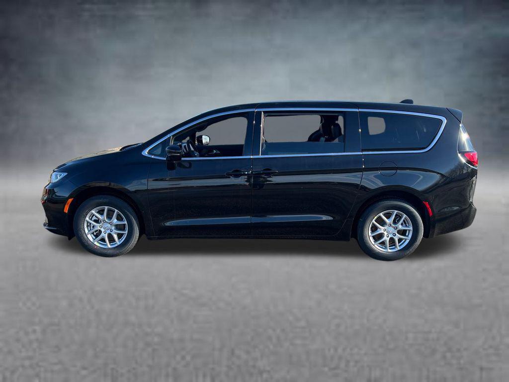 new 2026 Chrysler Pacifica car, priced at $39,041