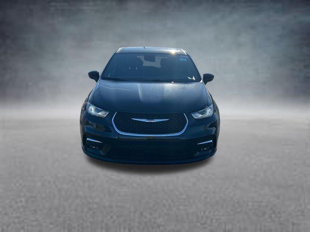 new 2026 Chrysler Pacifica car, priced at $39,041