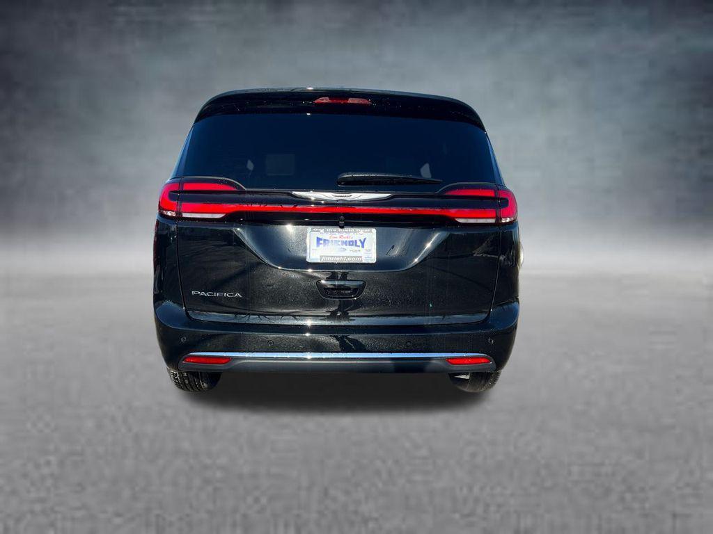 new 2026 Chrysler Pacifica car, priced at $39,041