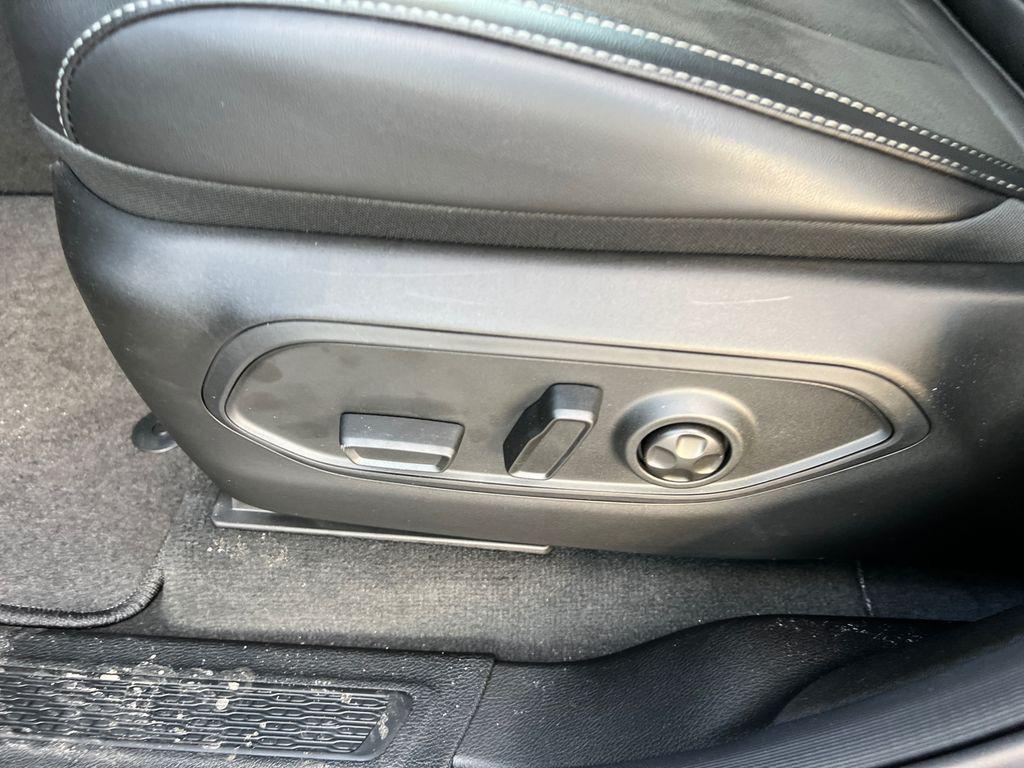 new 2025 Jeep Grand Cherokee car, priced at $40,931