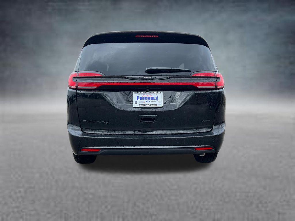 new 2026 Chrysler Pacifica car, priced at $41,853