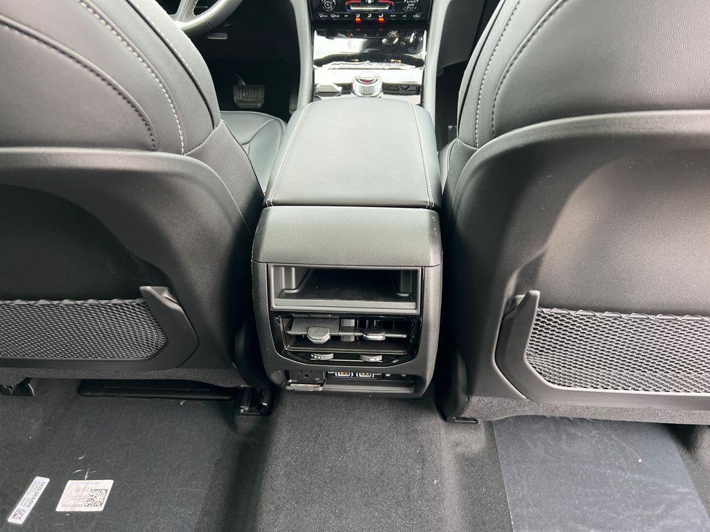 new 2025 Jeep Grand Cherokee car, priced at $44,514