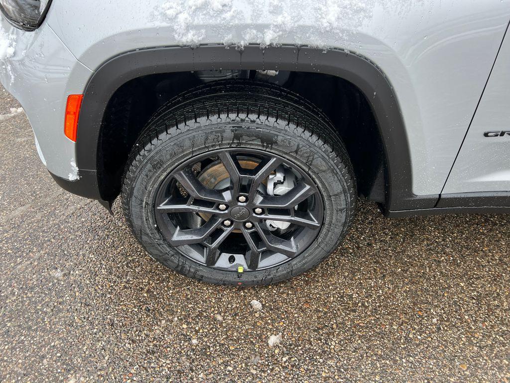 new 2025 Jeep Grand Cherokee car